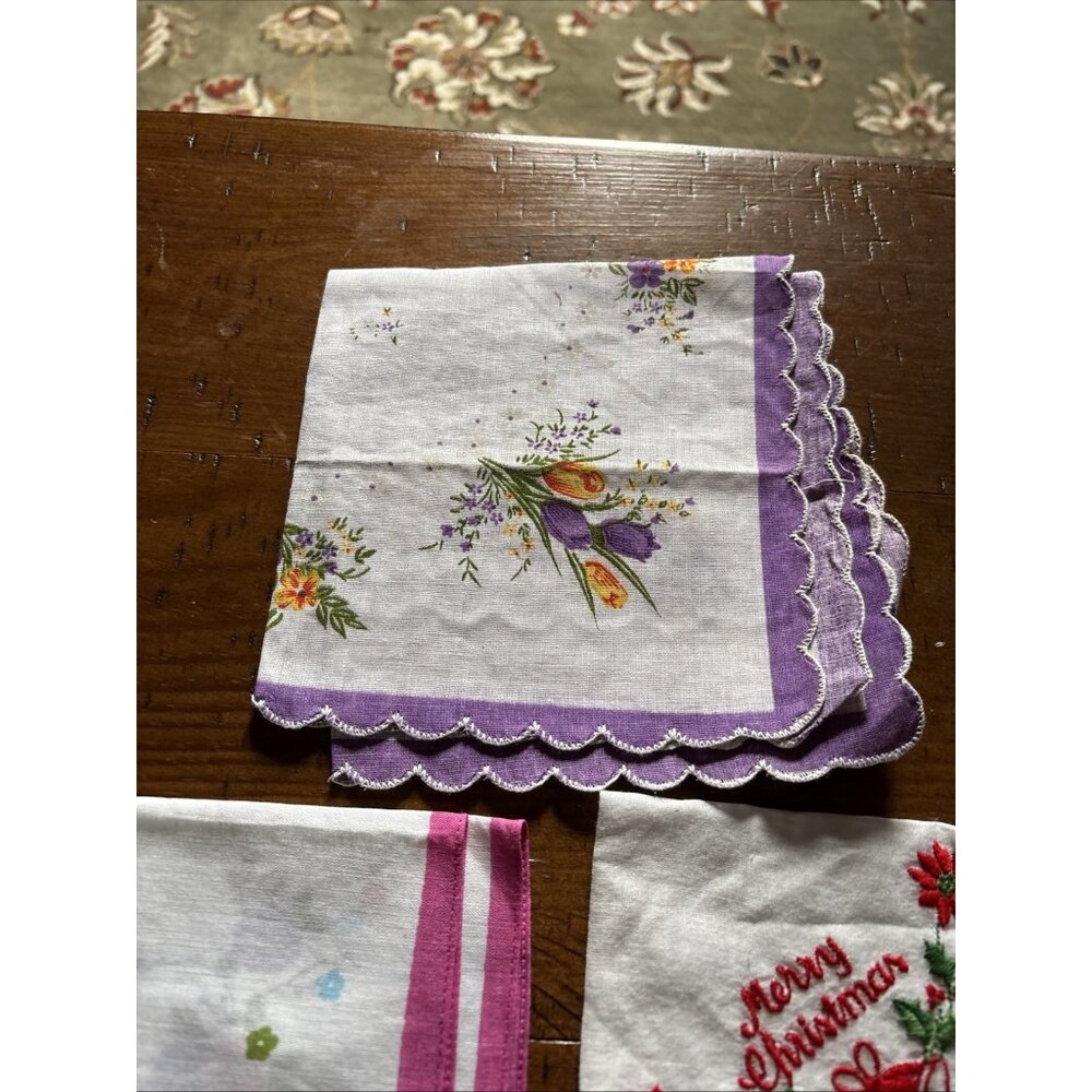 Collection Of Handkerchiefs Nine Total V-day Spring - Picture 7 of 14